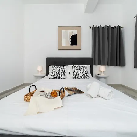 2 Bedroom Flat 尼科西亚