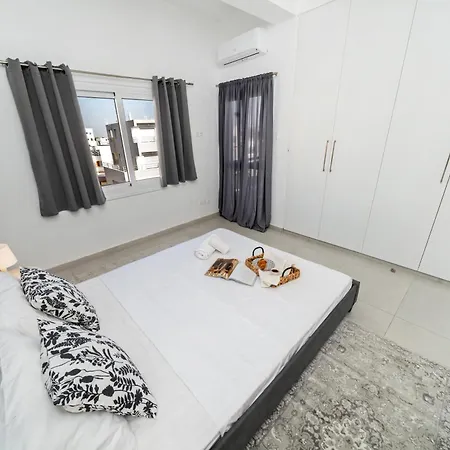 2 Bedroom Flat Lejlighed Nicosia