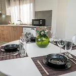 2 Bedroom Flat Appartement *